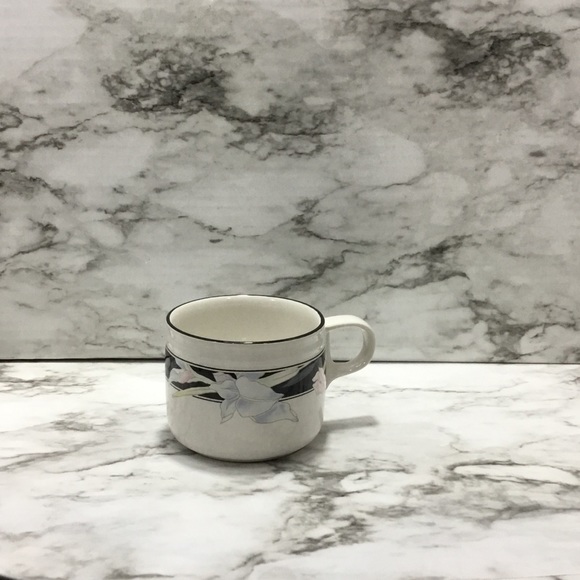 Home Beautiful Stone Ware Coffee Cups/Mugs - Picture 1 of 12